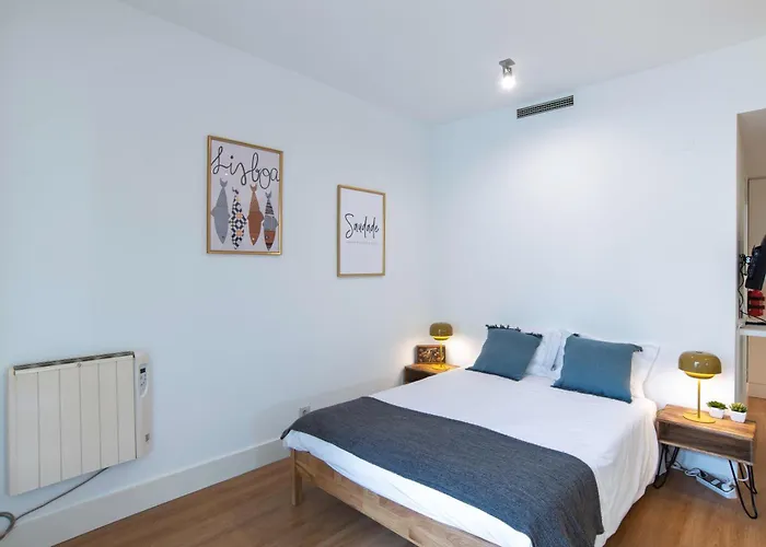 شقة Santa Catarina - No Centro Da Com Garagem, Perto Do Timeout Market - Renovado *