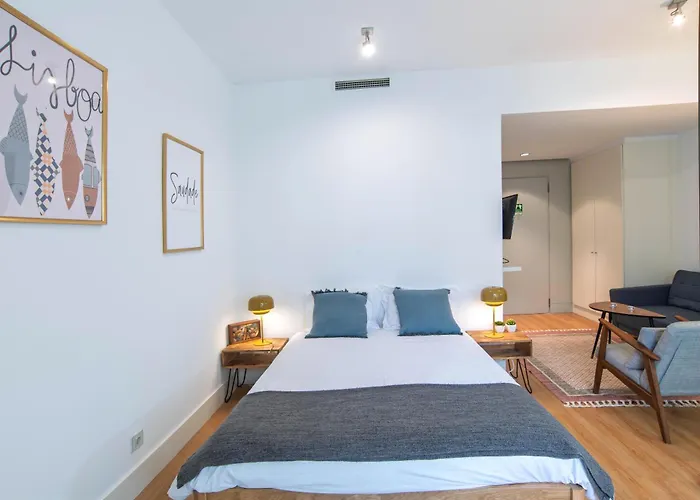 Santa Catarina - No Centro Da Com Garagem, Perto Do Timeout Market - Renovado Lejlighed