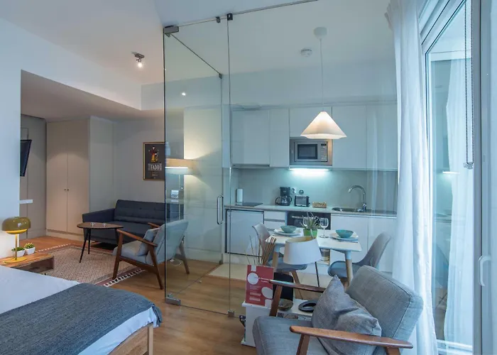 Apartament Santa Catarina - No Centro Da Com Garagem, Perto Do Timeout Market - Renovado *