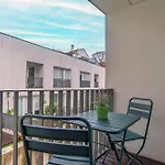 Santa Catarina - No Centro Da Com Garagem, Perto Do Timeout Market - Renovado