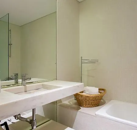 Santa Catarina - No Centro Da Com Garagem, Perto Do Timeout Market